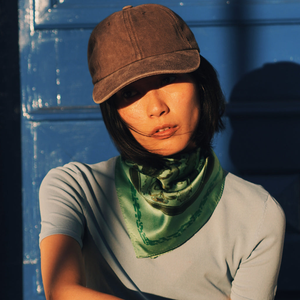 Model image of the senhora do monte foulard in mint