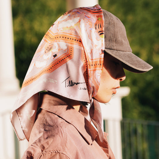 Senhora do Monte in pink over the head