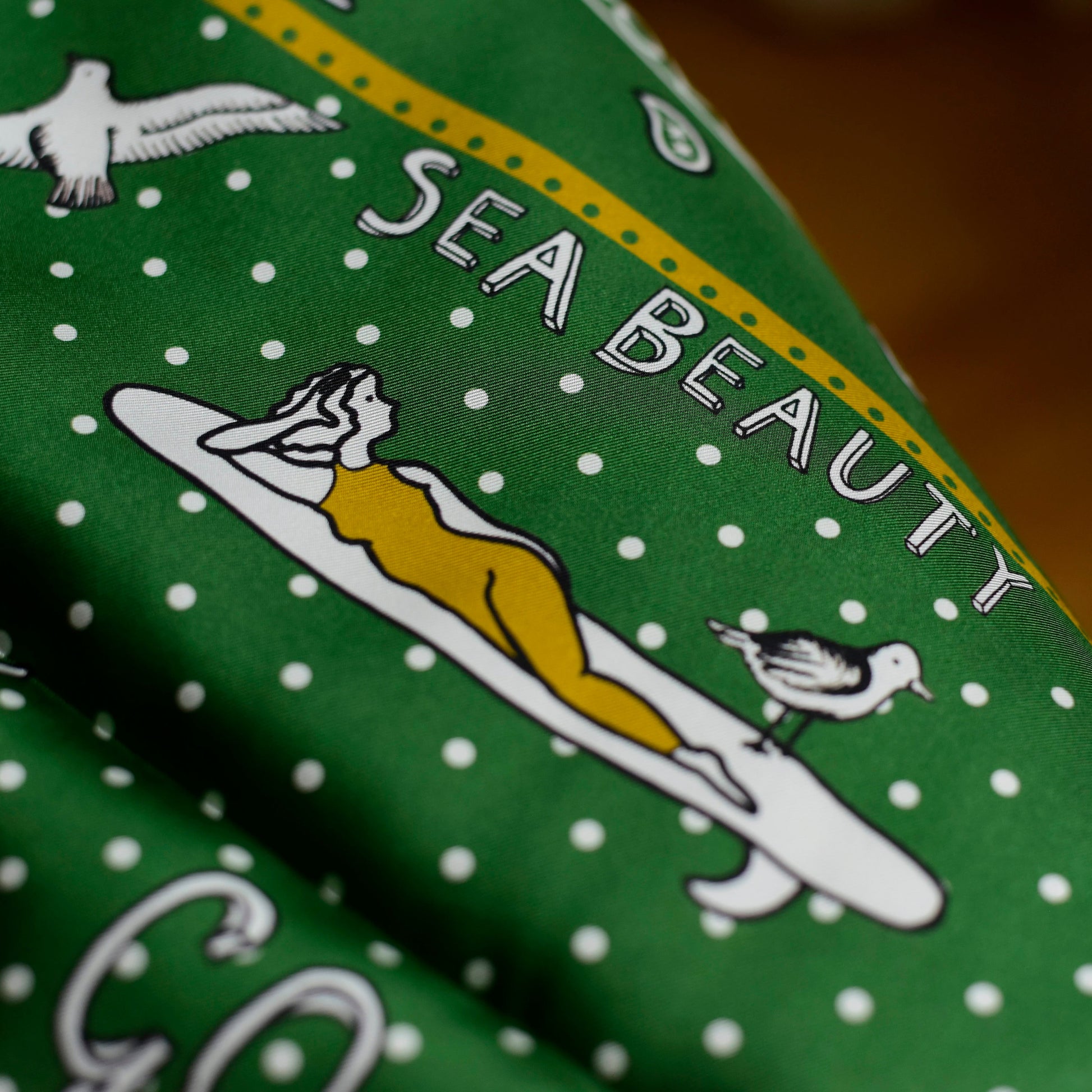 SoieMeme foulard grün close-up mit sea beauty